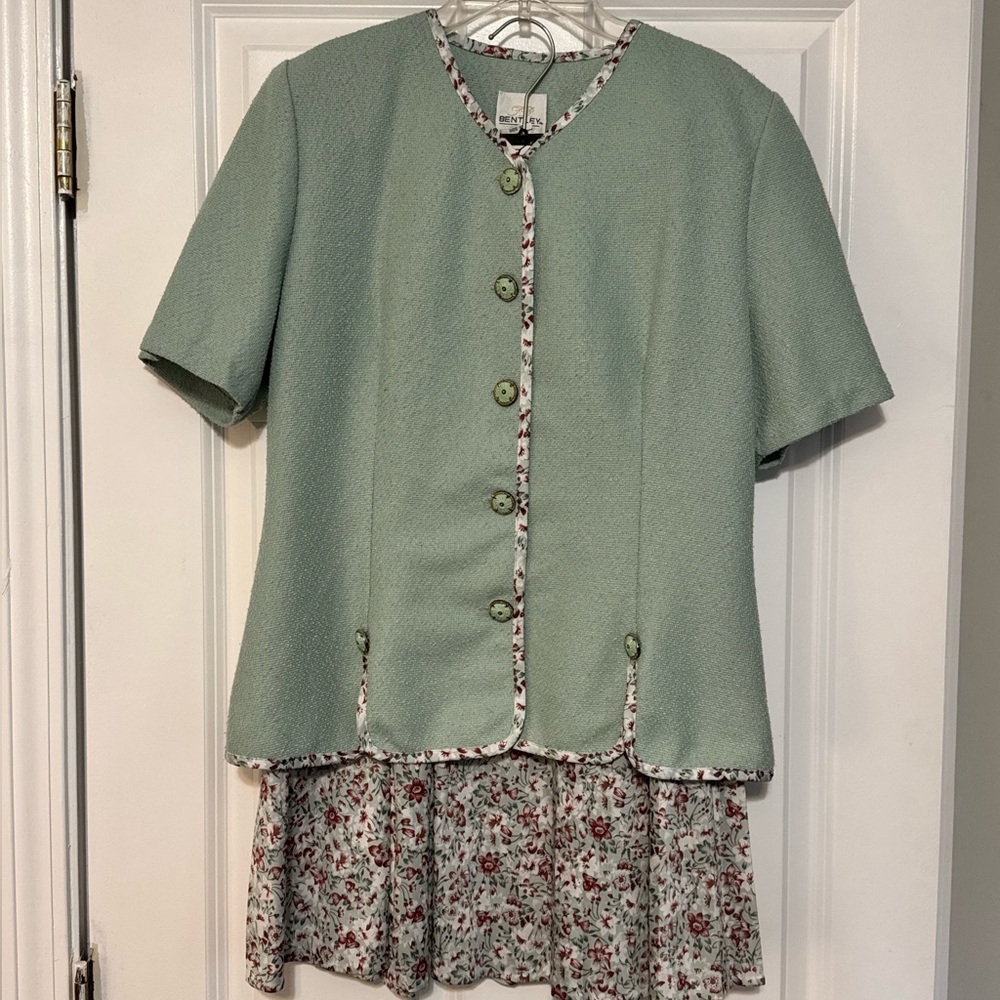 Women’s Vintage Bentley Floral Green Two Piece Midi Skirt Suit Set Size 10/12